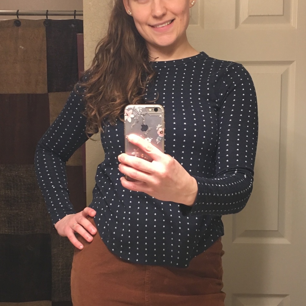 Banana Republic tiny Star Luxespun long sleeve top Small